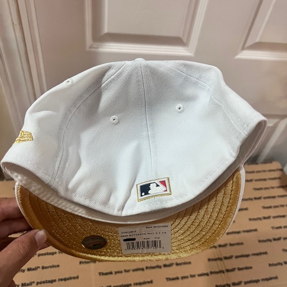 New York Yankees New Era 7 1/4 Fitted Hat - Picture 3 of 6